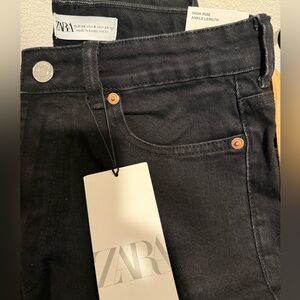 Zara High Rise Ankle length jeans